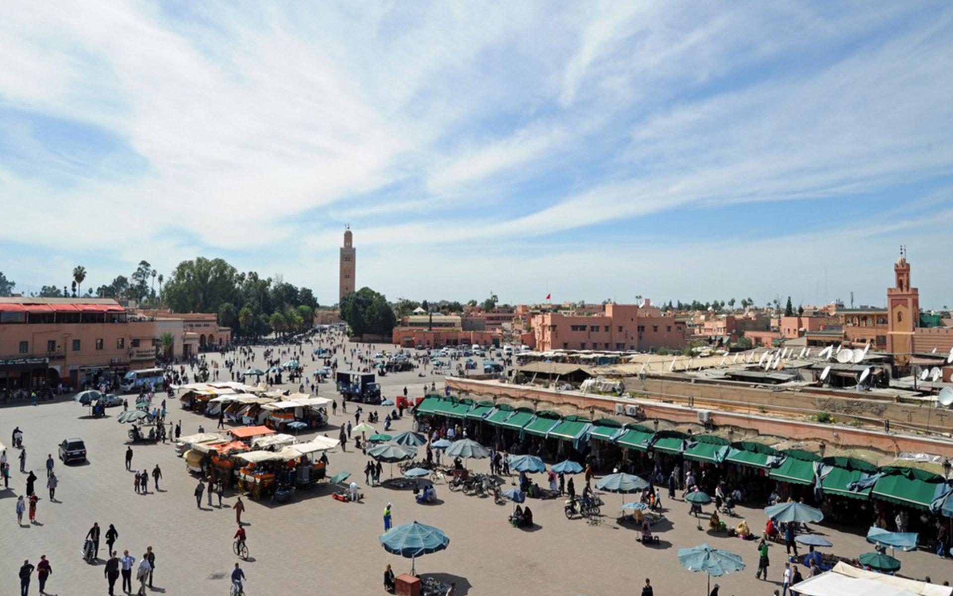 Tour privato di 4 giorni da Fes a Marrakech via Merzouga